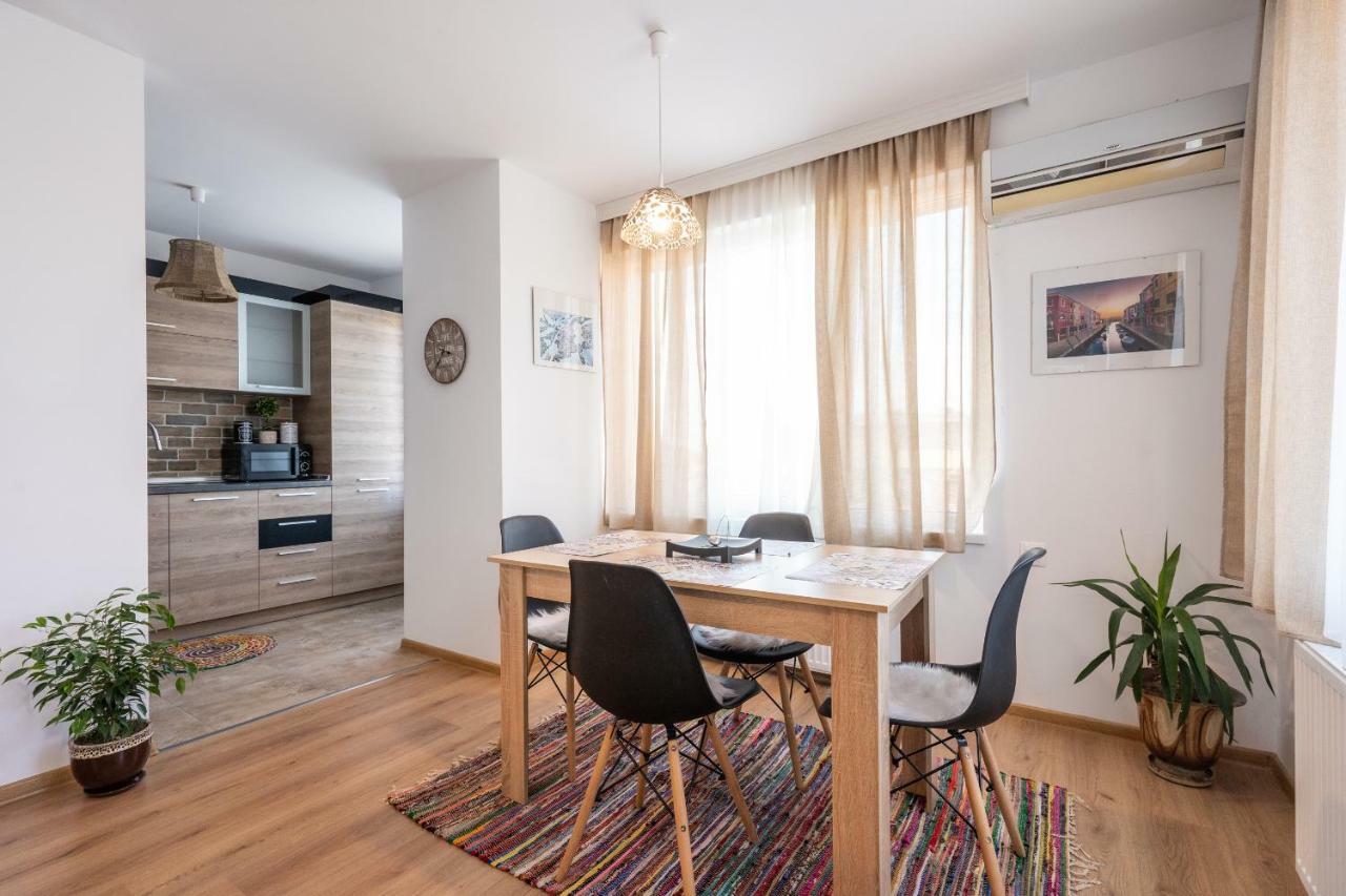 Nc Apartment Ruse Zewnętrze zdjęcie